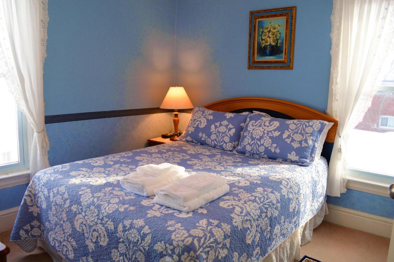Strathaird Bed And Breakfast Niagara Bagian luar foto