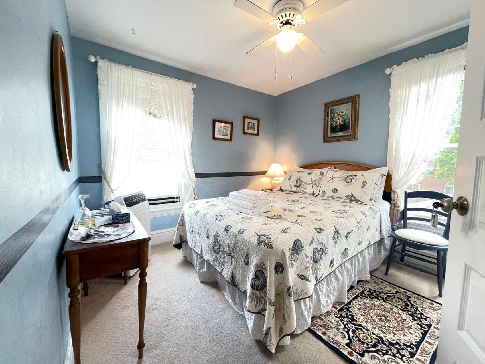 Strathaird Bed And Breakfast Niagara Bagian luar foto