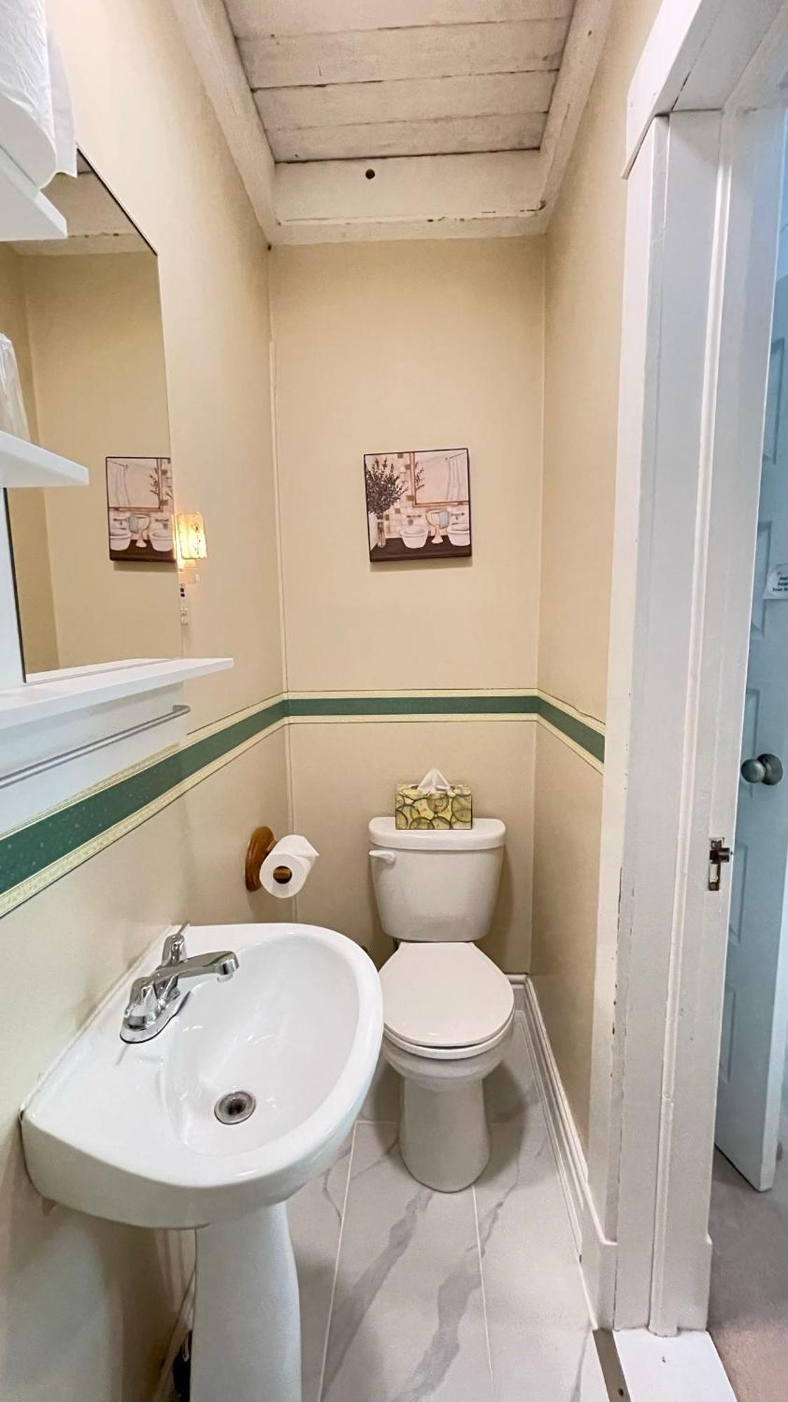 Strathaird Bed And Breakfast Niagara Bagian luar foto