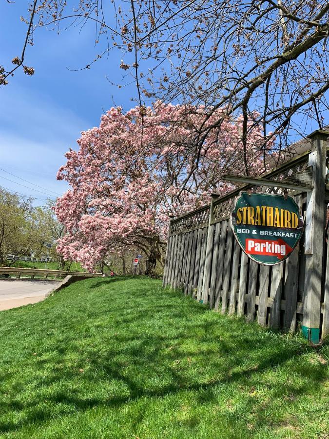 Strathaird Bed And Breakfast Niagara Bagian luar foto